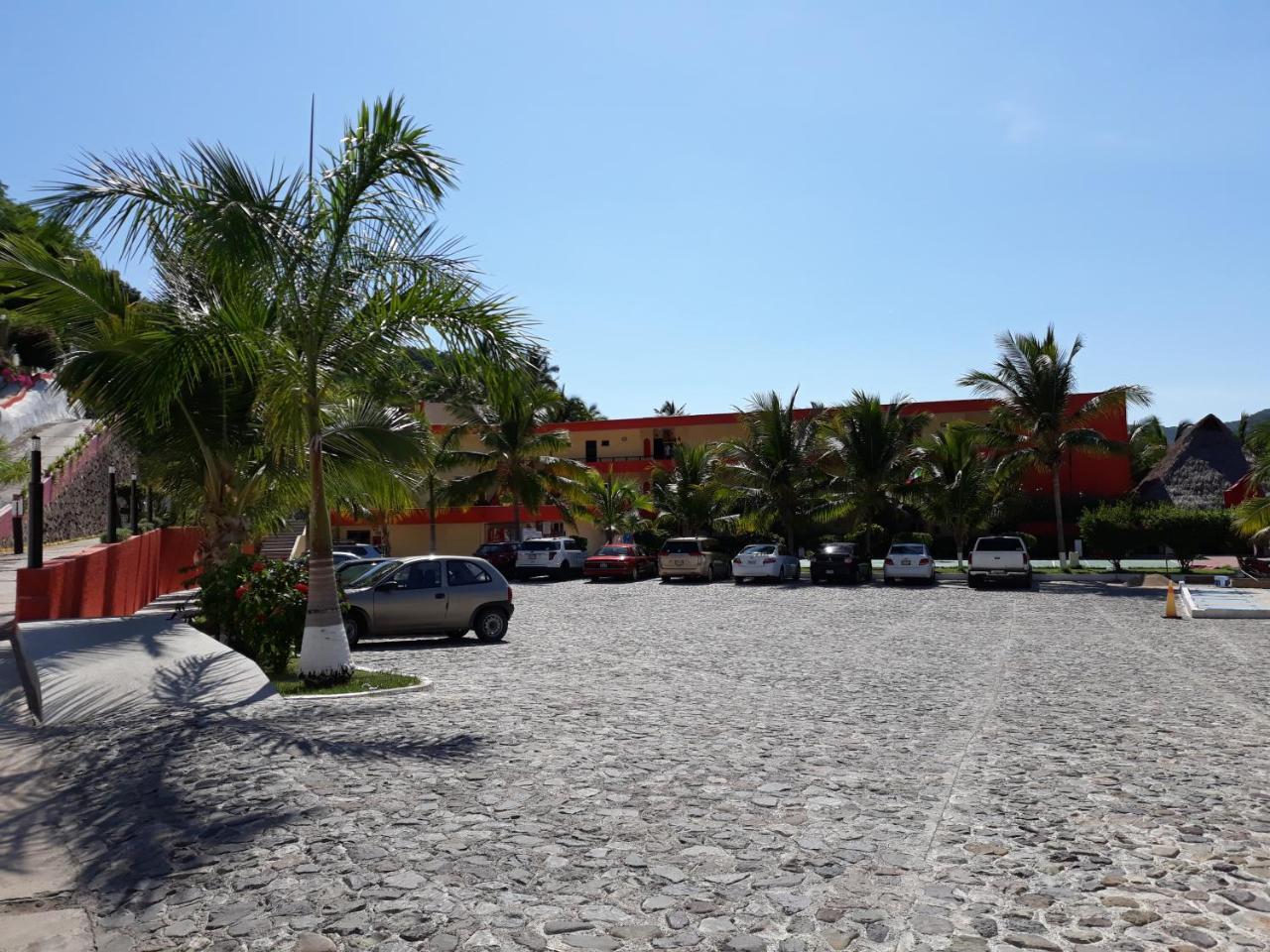 La Quinta Gran Bahía, - Hotel Cuastecomate